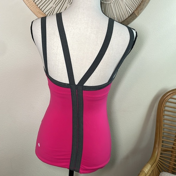 Lululemon Insight Tank Top Magenta Pink woman’s size 4 - Picture 7 of 10